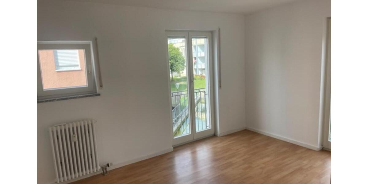 Etagenwohnung Engen - 3.5 Zimmer, 82 m&sup2;, 980&euro; | Angebot:25821681