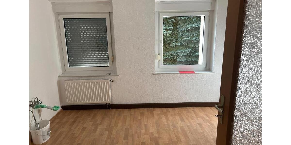 Erdgeschoßwohnung Rositz - 3 Zimmer, 70 m&sup2;, 370&euro; | Angebot:27628597