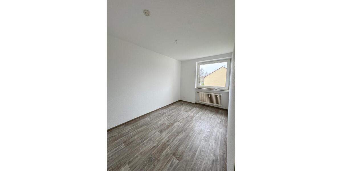 Etagenwohnung Lübbecke - 3 Zimmer, 79 m&sup2;, 391&euro; | Angebot:26070690