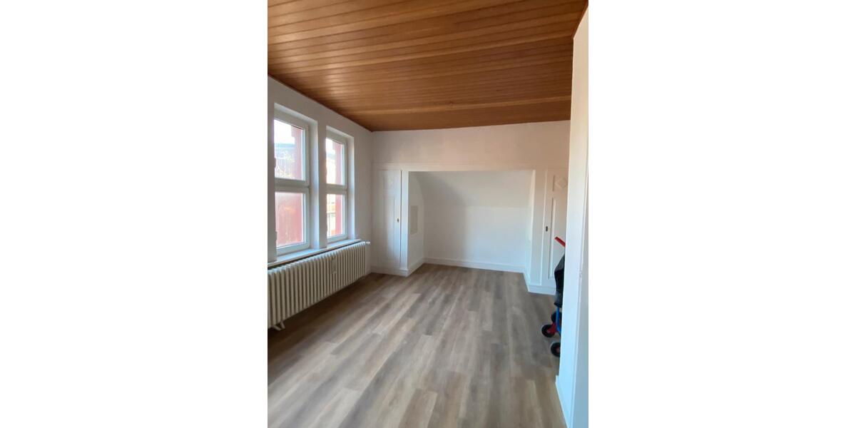 Etagenwohnung Nordhorn - 5 Zimmer, 120 m&sup2;, 1.250&euro; | Angebot:24837546