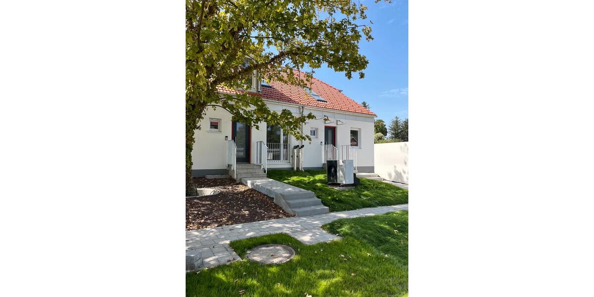 Reihenhaus Gröbenzell - 5 Zimmer, 150 m&sup2;, 2.800&euro; | Angebot:25512572