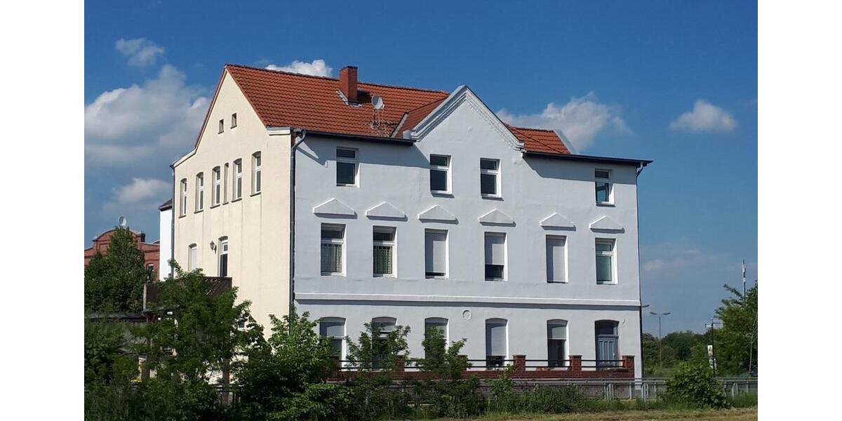 Großzügige 4-Raum-Wohnung mit Kamin - zentrumsnah 4 zimmer