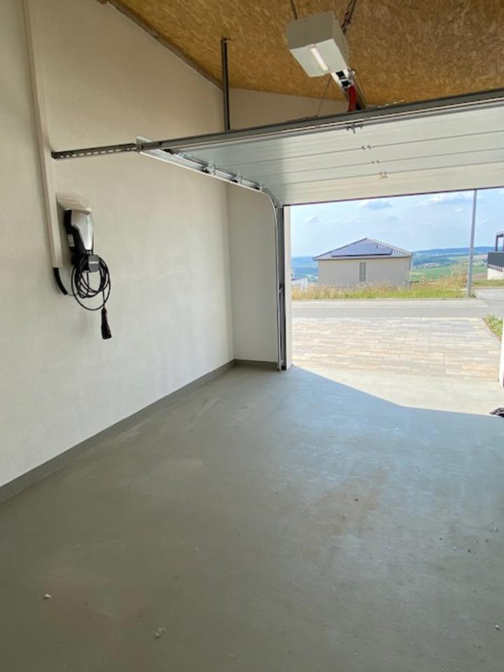 Erstbezug - moderne DH Hälfte mit PV Anlage, Wallbox, Wärmepumpe