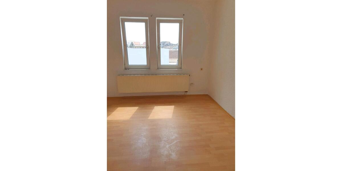 Etagenwohnung Sonneberg - 35 Zimmer, 95 m&sup2;, 800&euro; | Angebot:26254055