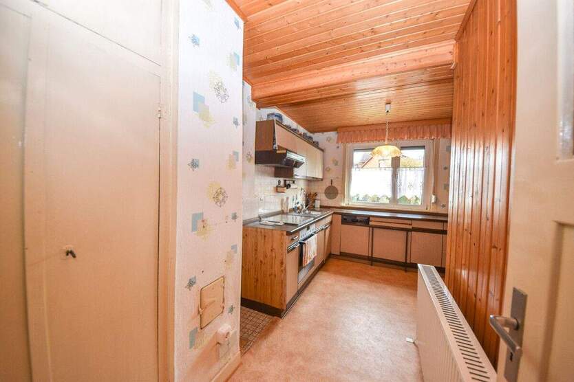 DIETZ: Gepflegtes Fachwerkhaus mit Garten, kleinem Nebengebäude im Babenhausen OT Harpertshausen! 5 zimmer