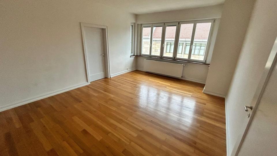 Etagenwohnung Offenburg - 6 Zimmer, 160 m&sup2;, 1.600&euro; | Angebot:24755003
