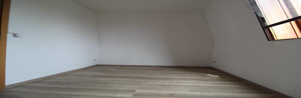 Dachgeschoßwohnung Lunzenau - 4 Zimmer, 81 m&sup2;, 430&euro; | Angebot:24940982