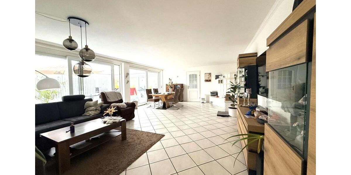 Maisonettenwohnung Bad Pyrmont - 4 Zimmer, 165 m&sup2;, 1.150&euro; | Angebot:26267973