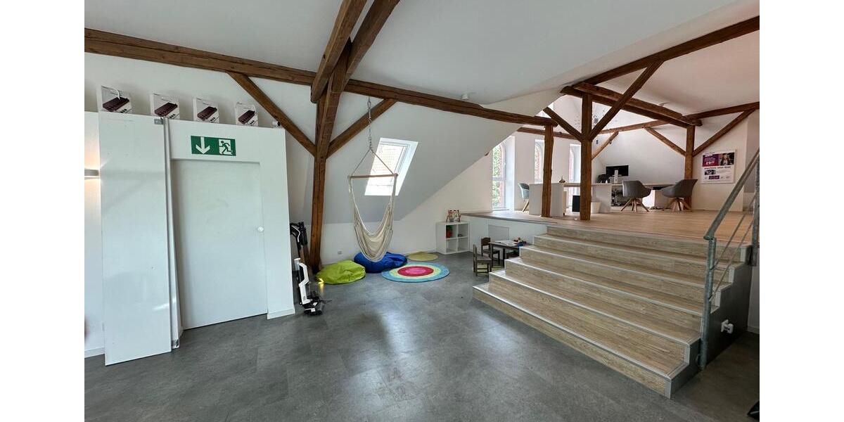 Raum zur Miete Kosmetikerin Wimpern-Dienstleisterin in Hille 3 zimmer