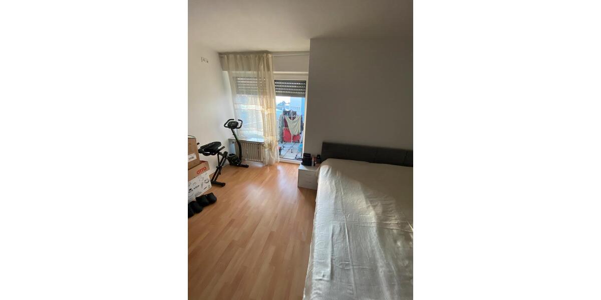 Etagenwohnung Remscheid - 3 Zimmer, 76 m&sup2;, 695&euro; | Angebot:24955899