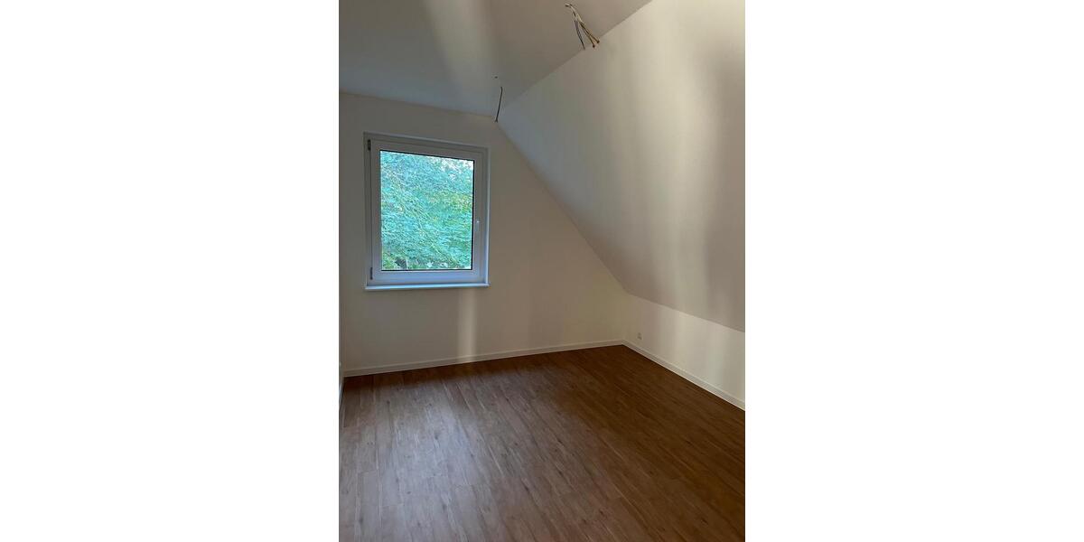 Einfamilienhaus Stelle - 4.5 Zimmer, 130 m&sup2;, 1.850&euro; | Angebot:25289268