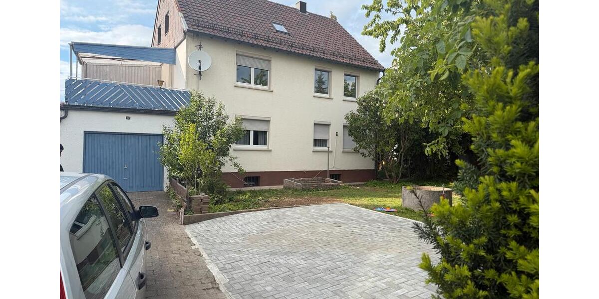 Dachgeschoßwohnung Schwäbisch Gmünd - 3 Zimmer, 75 m&sup2;, 840&euro; | Angebot:26596157