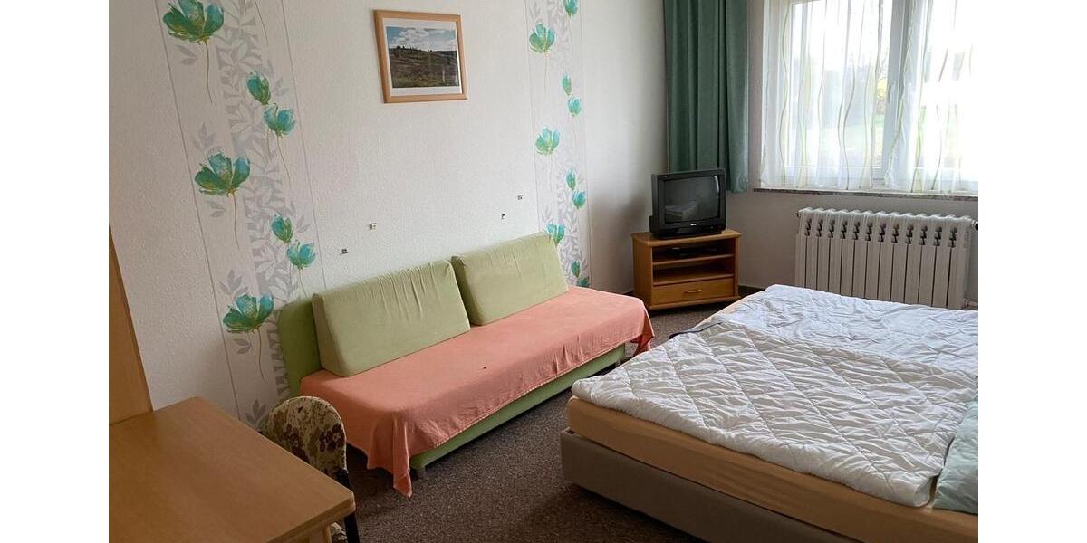 Wohnen auf Zeit Jüterbog - 10 Zimmer, 20 m&sup2;, 15&euro; | Angebot:25330090