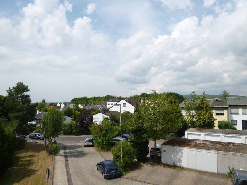 Attraktives, teilmöbliertes Apartment mit solider Ausstattung, perfekt für WochenendheimfahrerPendler!