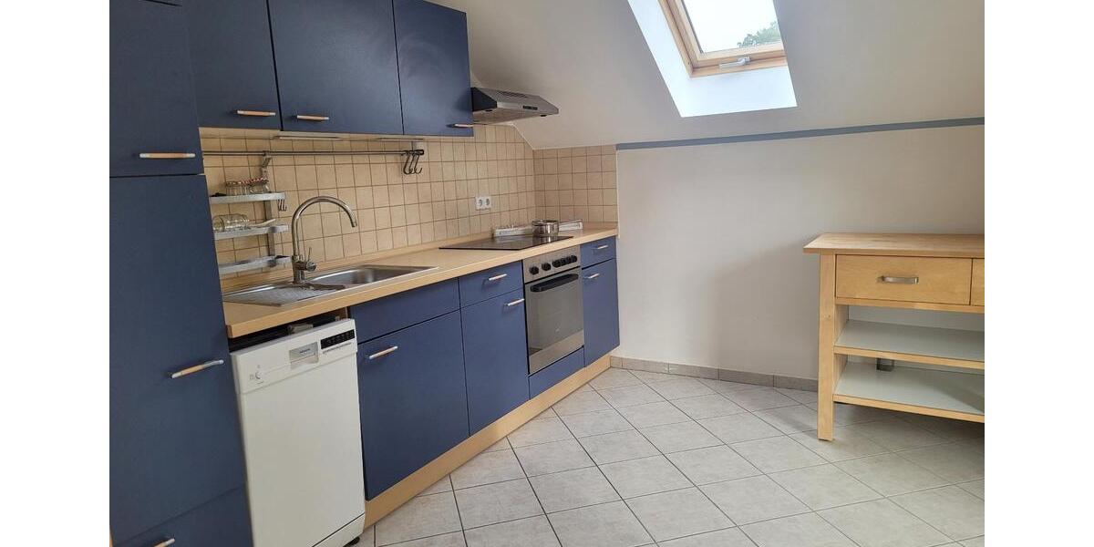 Zwei-Zimmer-Wohnung (Obergeschoss) oder ganzes Haus 2 zimmer