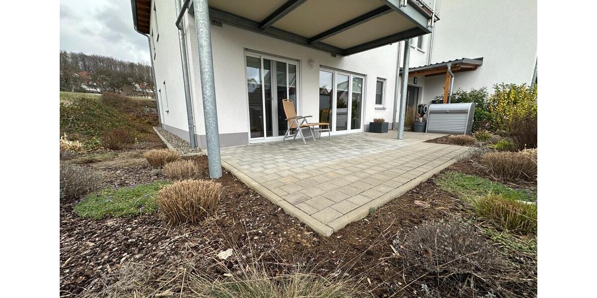 Erdgeschoßwohnung Rödental - 3 Zimmer, 86 m&sup2;, 895&euro; | Angebot:25636486