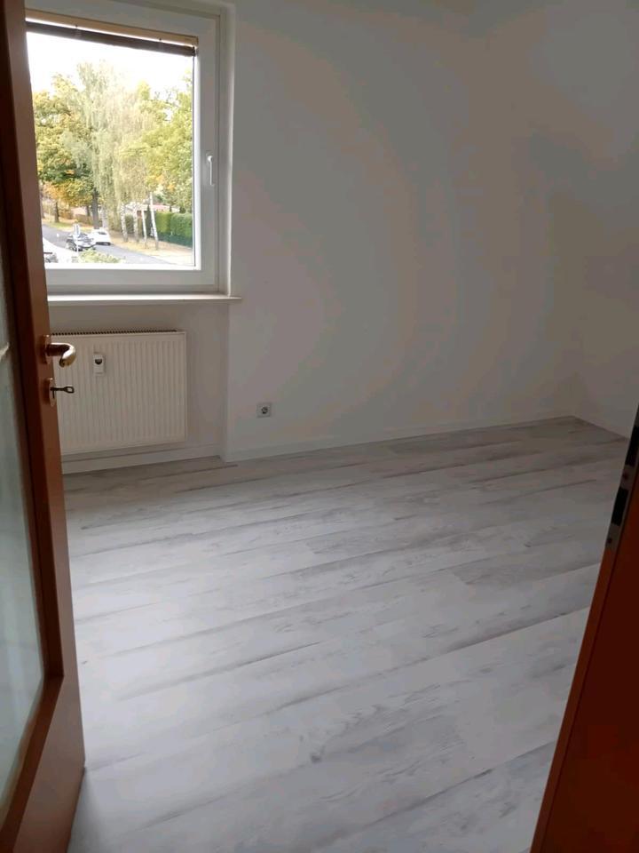 Helle 4-Zimmer Wohnung mit Balkon und Garage im Ostviertel zimmer