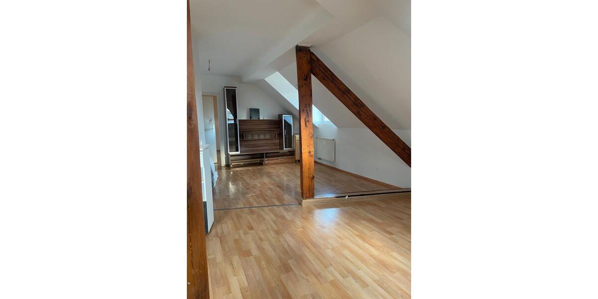 Dachgeschoßwohnung Ludwigshafen am Rhein Ludwigshafen-Hemshof - 2 Zimmer, 63 m&sup2;, 665&euro; | Angebot:24464598