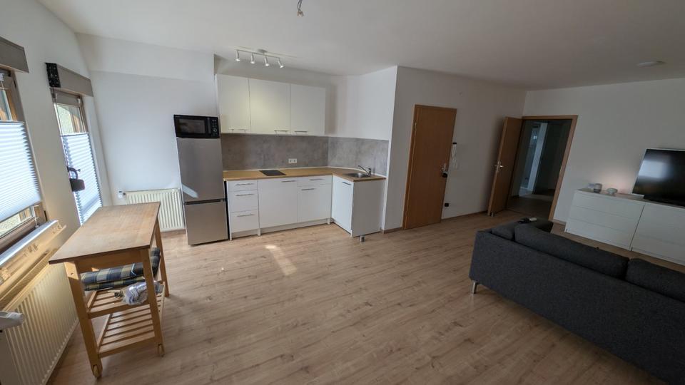 Möblierte, smarte 2-Zimmer-Dachgeschoßwohnung mit Balkon