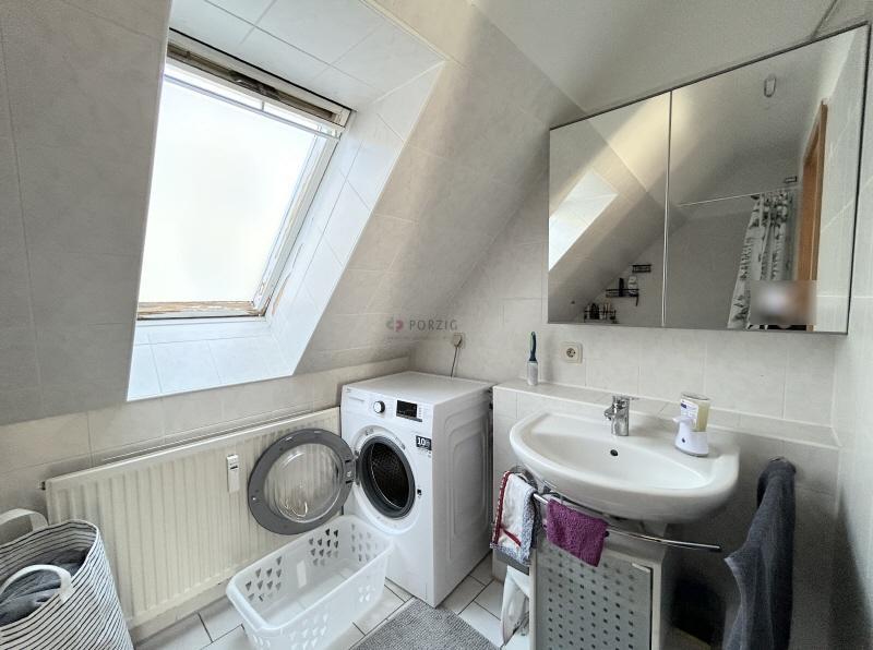 +++Gemütliche Dachgeschosswohnung mit 3 Zimmern+++ 3 zimmer