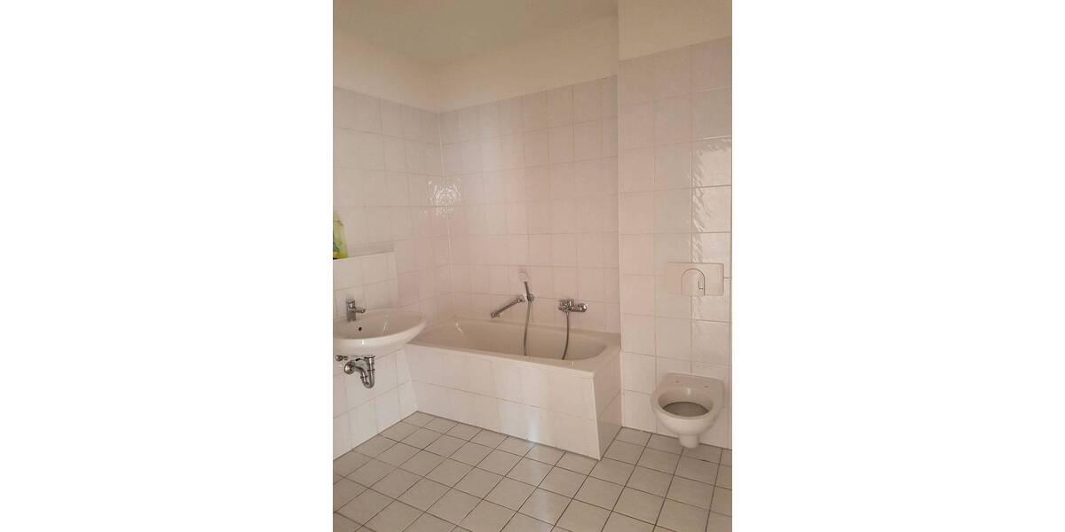 Etagenwohnung Döbeln Sörmitz - 2 Zimmer, 62 m&sup2;, 330&euro; | Angebot:26172469