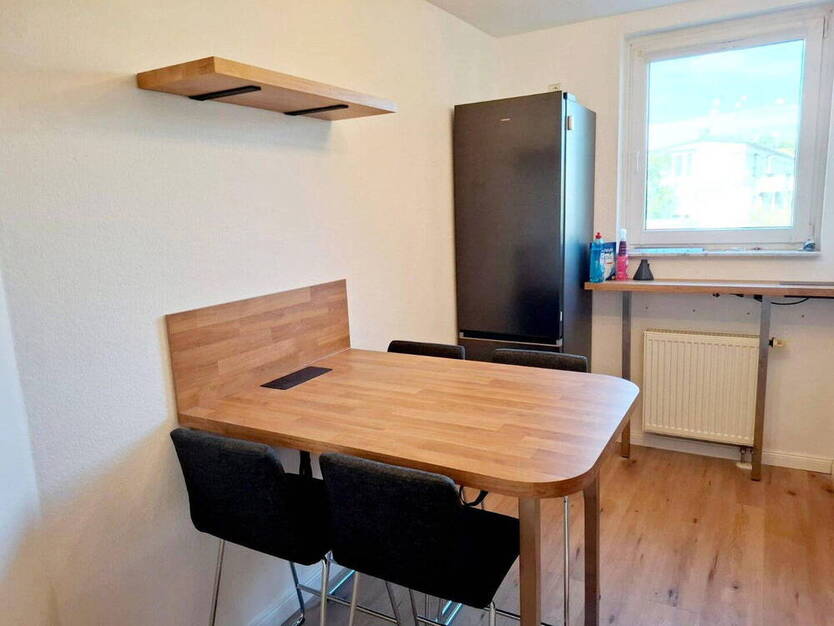 Renoviert: Stilvolle 2-Zimmer-Wohnung m. Balkon in Grünau - Ruhig, Modern und Zentrumsnah - neue EBK