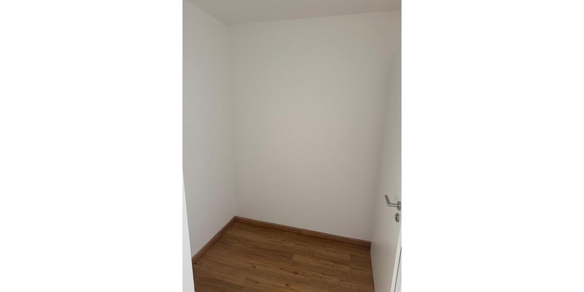 Erdgeschoßwohnung Kempten (Allgäu) - 2.5 Zimmer, 53 m&sup2;, 1.100&euro; | Angebot:26619043