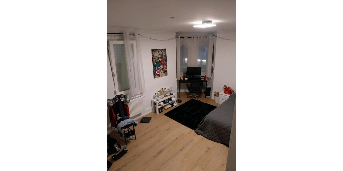 WG Zimmer bald verfügbar 1 zimmer