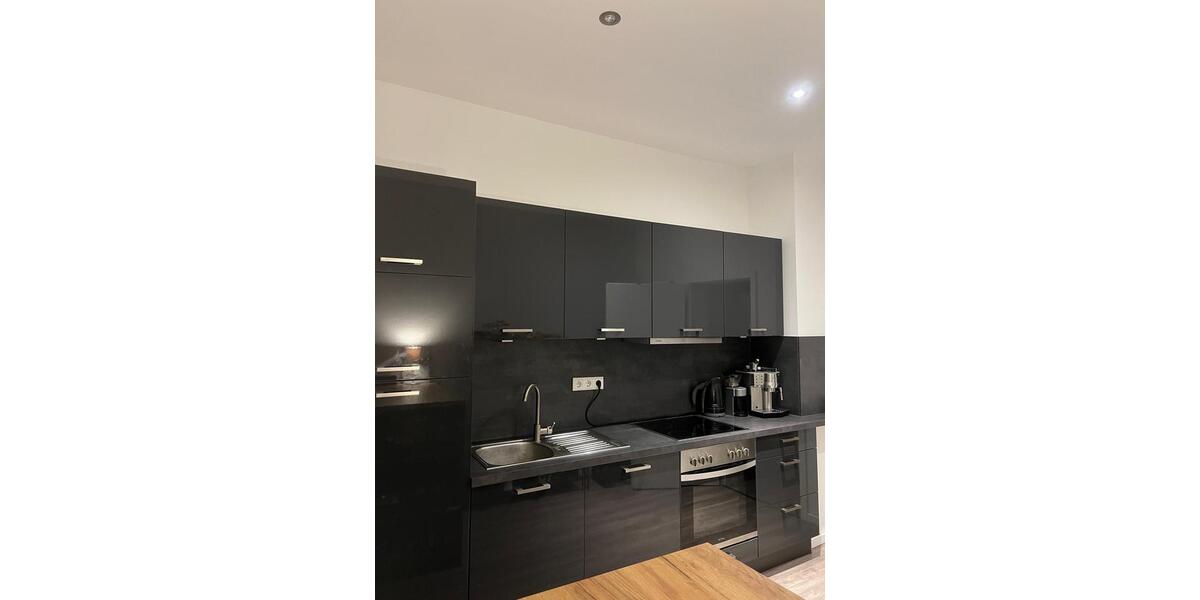 Erdgeschoßwohnung Siegen - 3 Zimmer, 90 m&sup2;, 990&euro; | Angebot:24804568