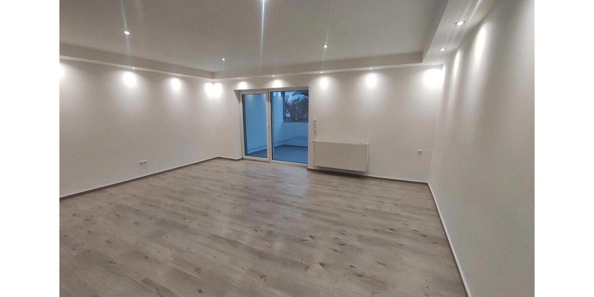 Etagenwohnung Hallstadt - 2.5 Zimmer, 84 m&sup2;, 1.020&euro; | Angebot:24703615