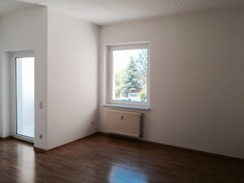 schöne Wohnung m. Loggia und Blick ins Grüne 2 zimmer