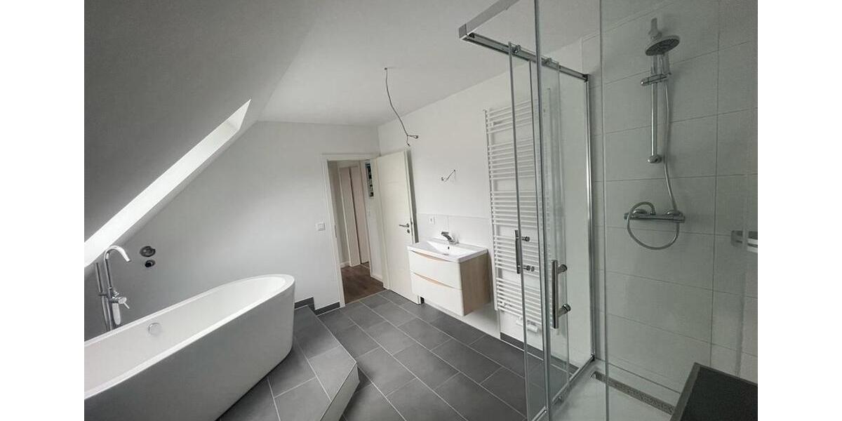 Maisonettenwohnung Illertissen - 2.5 Zimmer, 100 m&sup2;, 1.050&euro; | Angebot:26614980