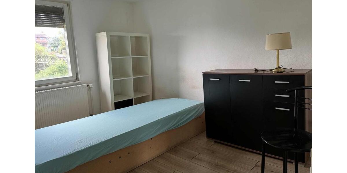 Einfamilienhaus Becheln - 7 Zimmer, 133 m&sup2;, 2.500&euro; | Angebot:24606352