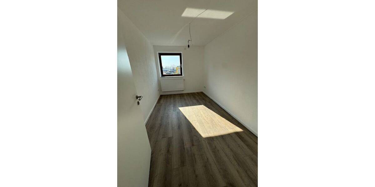 Etagenwohnung Gunzenhausen - 4 Zimmer, 94 m&sup2;, 980&euro; | Angebot:25896595