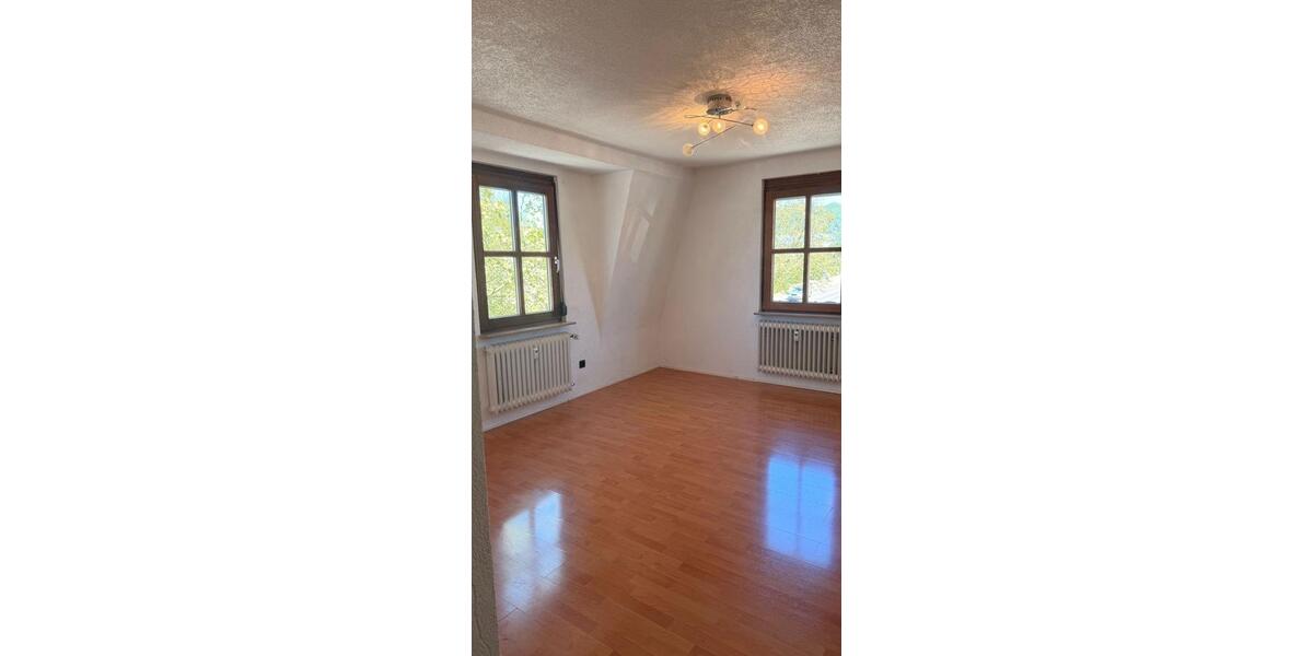 Etagenwohnung Metzingen - 2 Zimmer, 58 m&sup2;, 870&euro; | Angebot:26605033