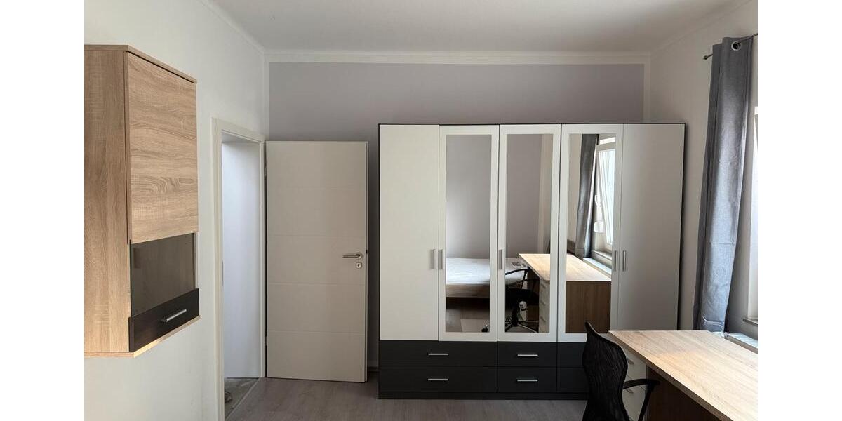 Wohnen auf Zeit Villingen-Schwenningen Schwenningen - 4 Zimmer, 20 m&sup2;, 400&euro; | Angebot:26268200