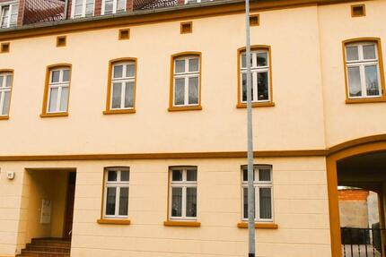 Wohnung Dessau-Roßlau Brambach - 4 Zimmer, 115 m&sup2;, 690&euro; | Angebot:25510015