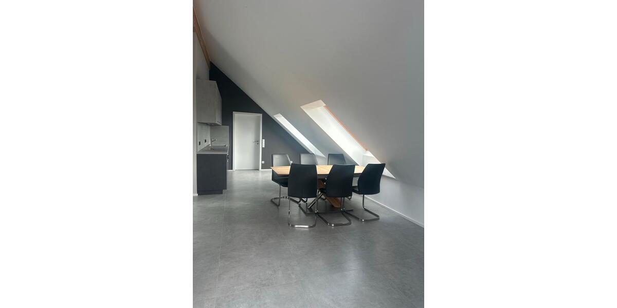 Dachgeschoßwohnung Ebersburg - 1.5 Zimmer, 85 m&sup2;, 1.100&euro; | Angebot:26391420