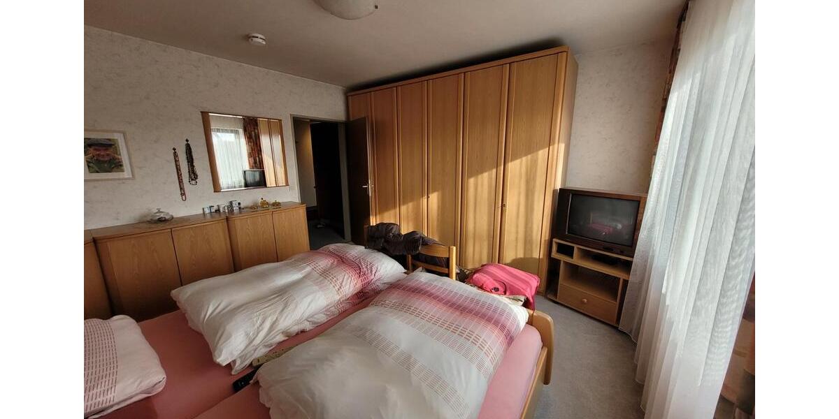 Etagenwohnung Zirndorf - 3 Zimmer, 85 m&sup2;, 950&euro; | Angebot:26700336