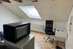 Zentral gelegene Wohnung mit 15 m² im vierten Stock zimmer