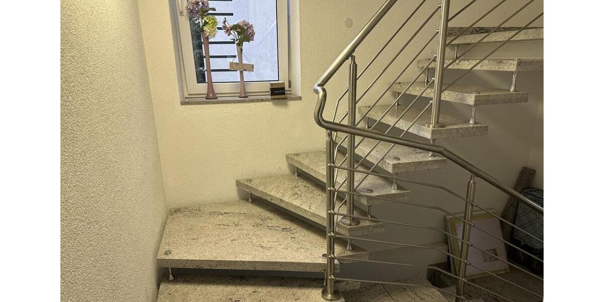 Terrassenwohnung Gütersloh - 5 Zimmer, 155 m&sup2;, 1.950&euro; | Angebot:25837297