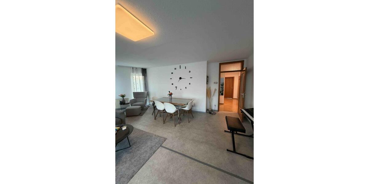 Dachgeschoßwohnung Walldürn - 3 Zimmer, 87 m&sup2;, 550&euro; | Angebot:26004518