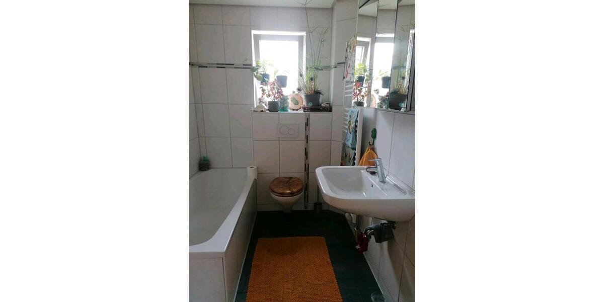 Etagenwohnung Stadtroda - 3 Zimmer, 67 m&sup2;, 750&euro; | Angebot:24702814