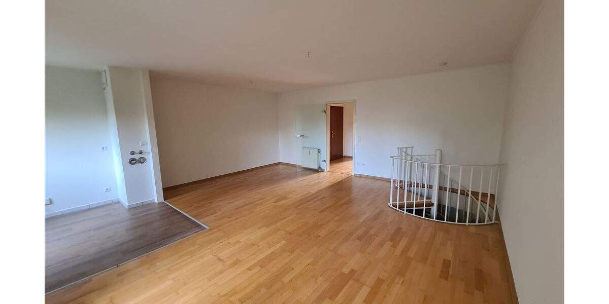 Etagenwohnung Hürth Efferen - 3 Zimmer, 109 m&sup2;, 1.200&euro; | Angebot:24814908