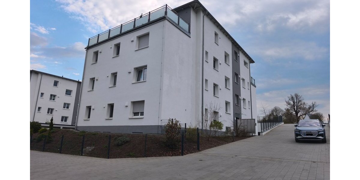 Besondere Möglichkeit: Große 4-Zi-Neubau-Whg WFL ca. 114 m² mit Terrasse und Gartenanteil Energiesparhaus ab 01.03.2026 zu vermieten. - Erdgeschoßwohnung Kemnath Beste Lage | Angebot:23711103
