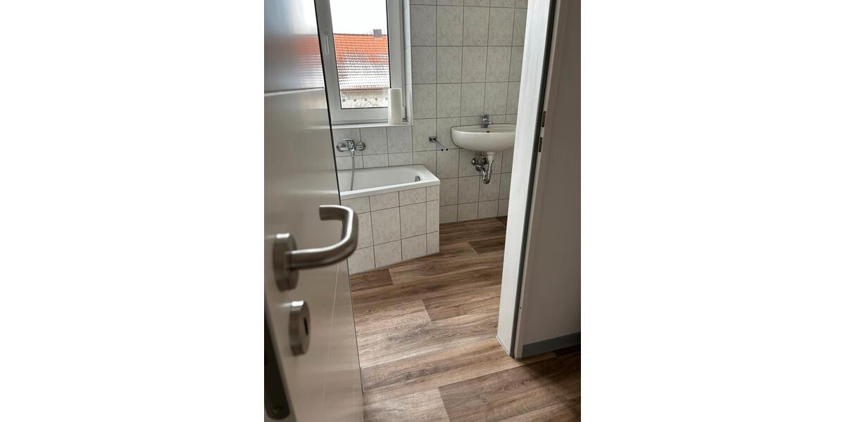 Etagenwohnung Eisfeld - 1 Zimmer, 50 m&sup2;, 460&euro; | Angebot:24702815
