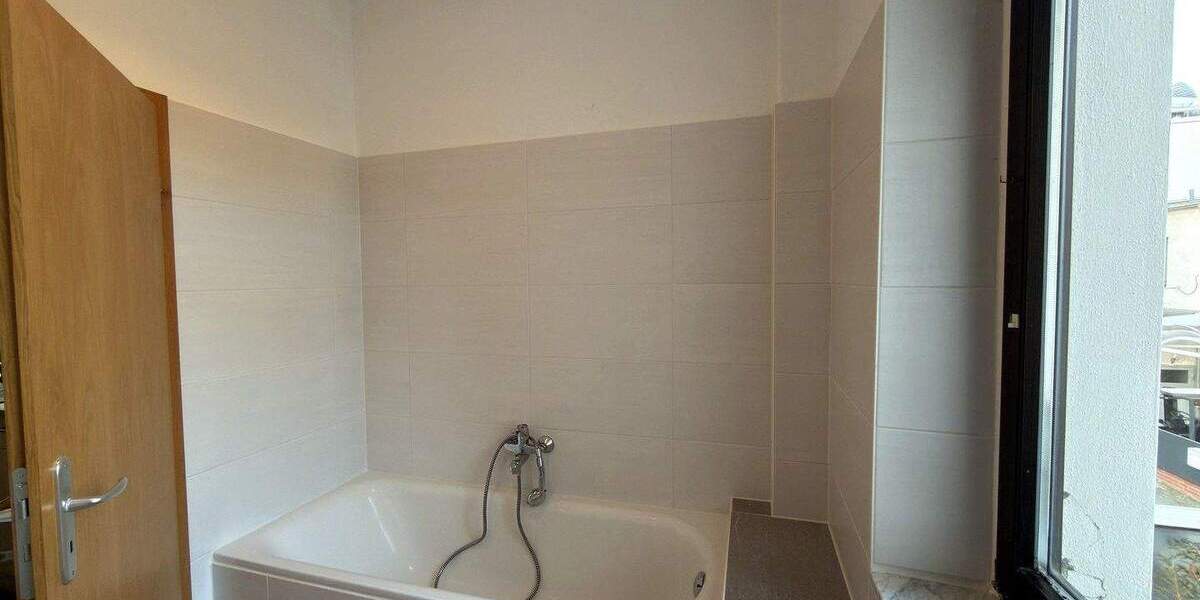 Etagenwohnung Plauen Haselbrunn - 2 Zimmer, 50 m&sup2;, 280&euro; | Angebot:25212965