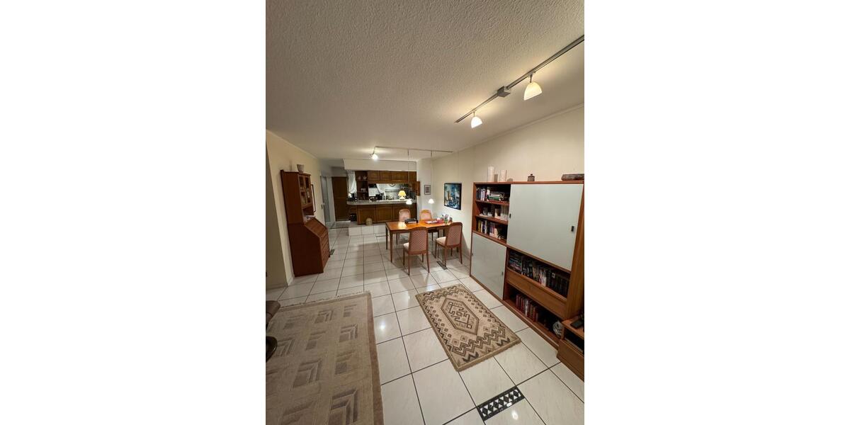 Reihenhaus Wiehl - 4.5 Zimmer, 135 m&sup2;, 1.600&euro; | Angebot:25230052