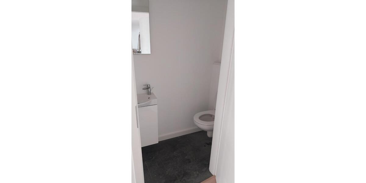 Etagenwohnung Schweinfurt Gartenstadt - 4 Zimmer, 152 m&sup2;, 1.550&euro; | Angebot:25284831