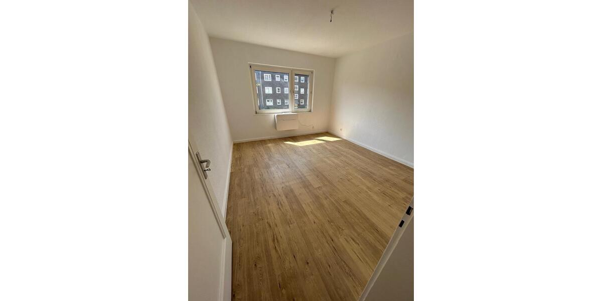 Etagenwohnung Wuppertal Sedansberg - 2 Zimmer, 61 m&sup2;, 608&euro; | Angebot:24687362